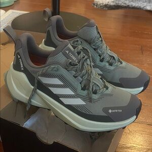 Adidas Terrex Gore-Tex Gray Athletic Shoes